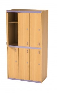 Dřevěná šatní skříň šestidílná